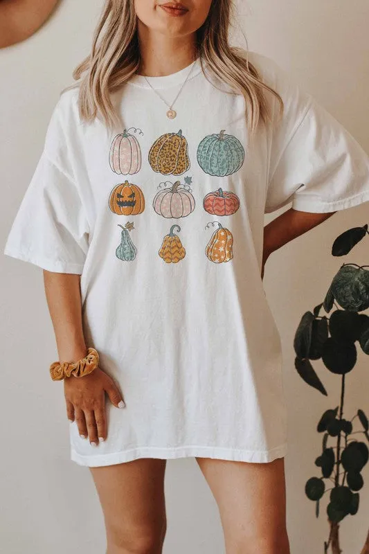 9 COLORFUL PUMPKINS GRAPHIC TEE