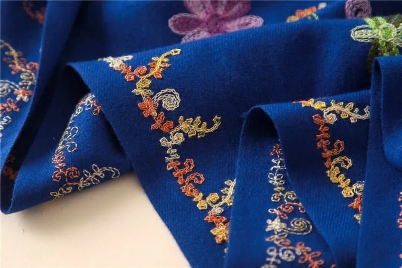 Embroidery Cashmere Wraps - Luxuriously Soft and Warm Scarves for Women and Men