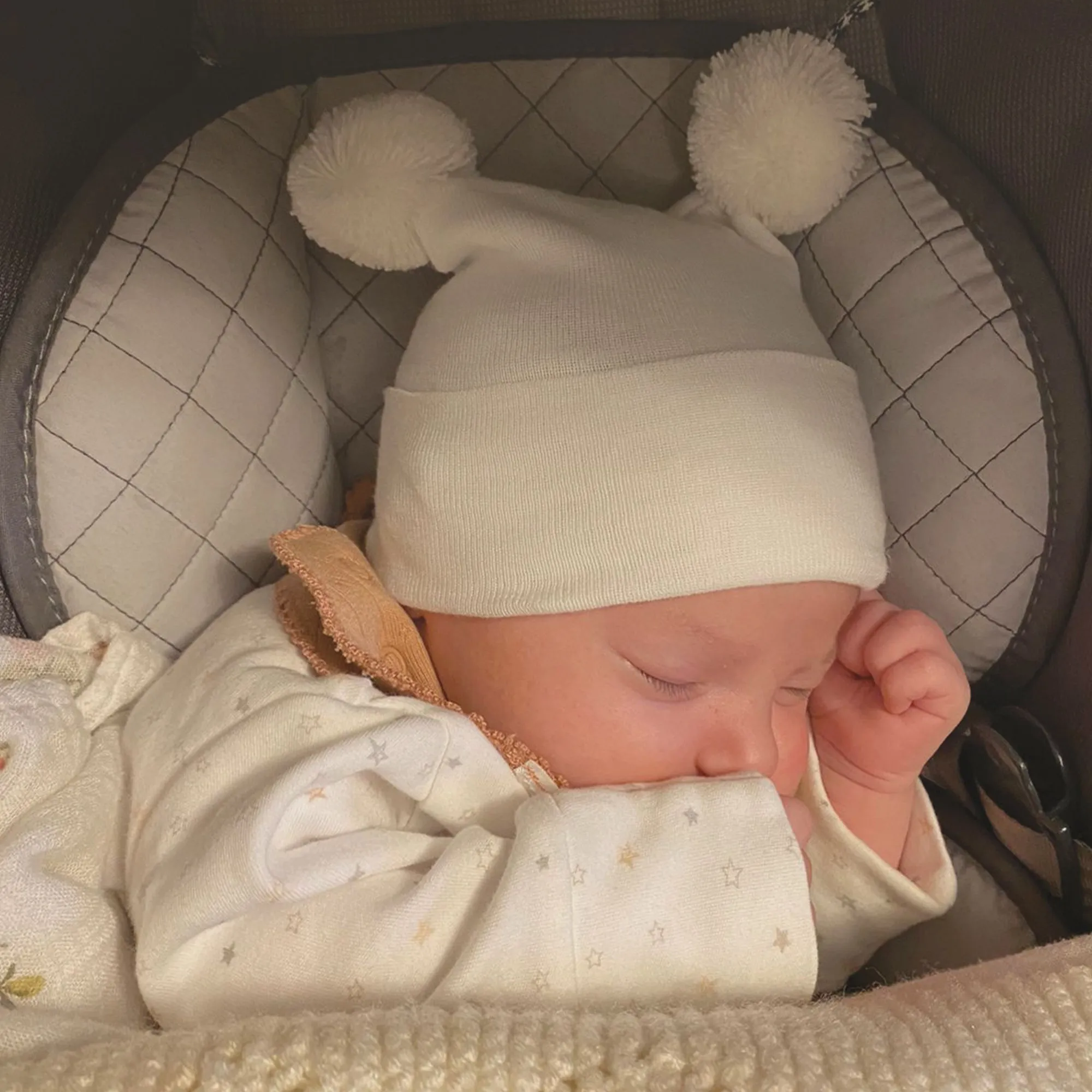 Kidcentral - Newborn Baby Knitted Hat