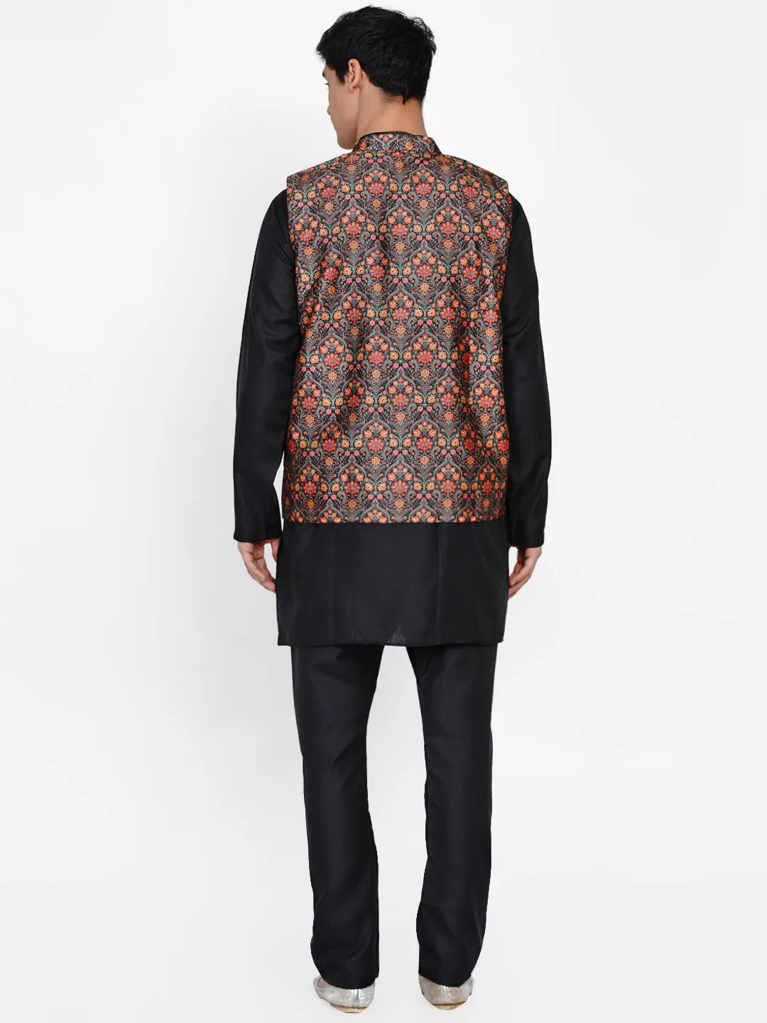 Men Black Ethnic Motifs Layered Kurta with Pyjamas