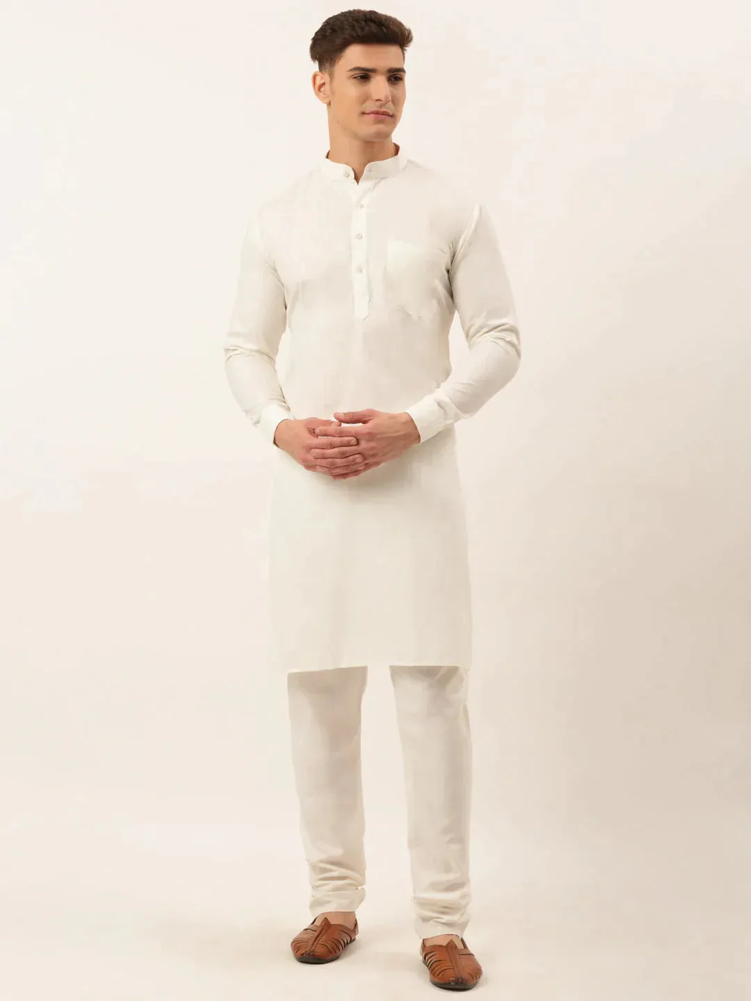 Men White Cotton Blend Kurta With Pyjamas & Green Embroidered Nehru Jacket