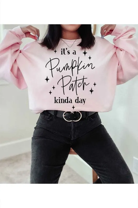 PUMPKIN PATCH DAY GRAPHIC SWEATSHIRT