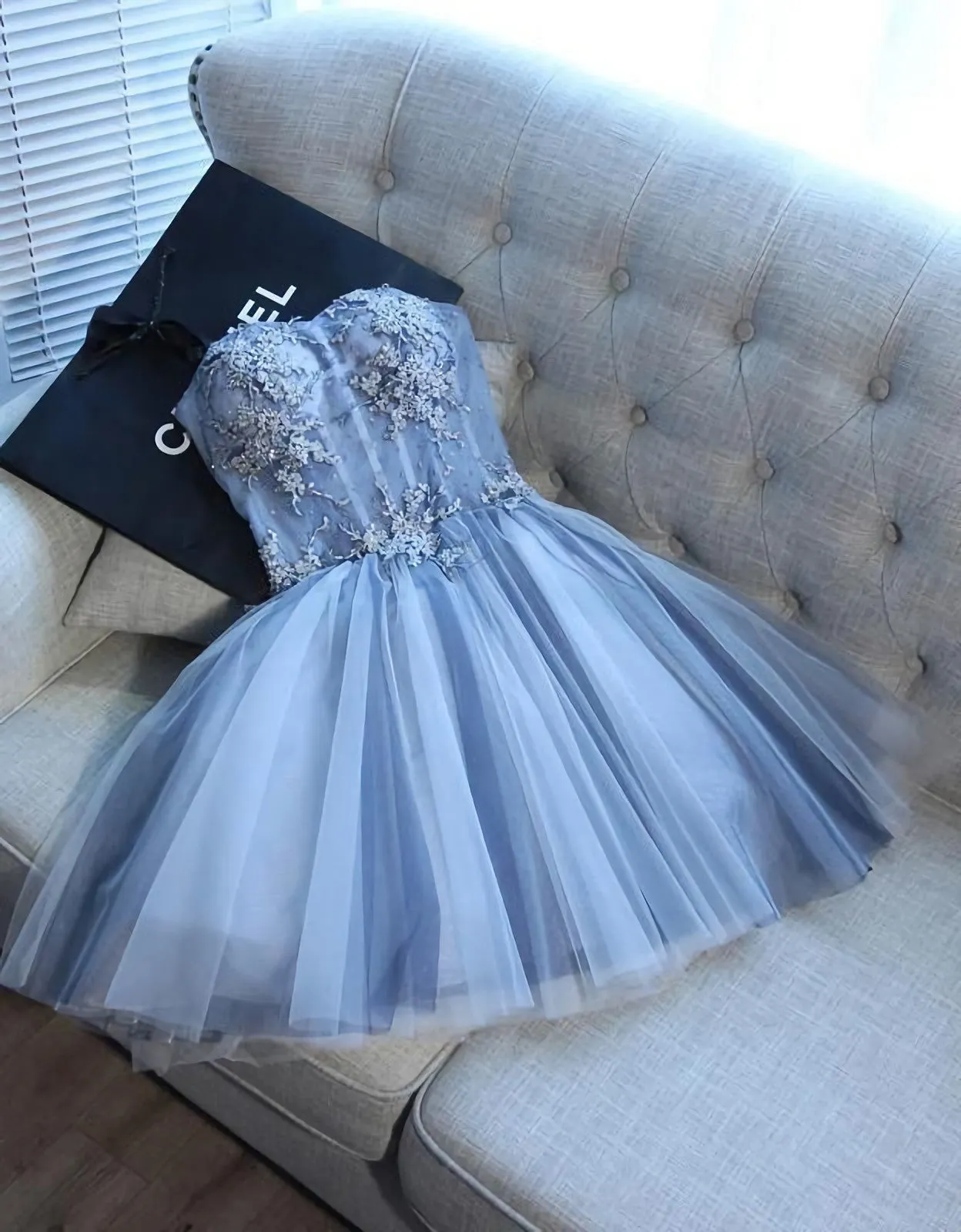 Sweetheart Strapless Homecoming Dresses Beads Blue Lace Up Tulle Short Prom Dresses